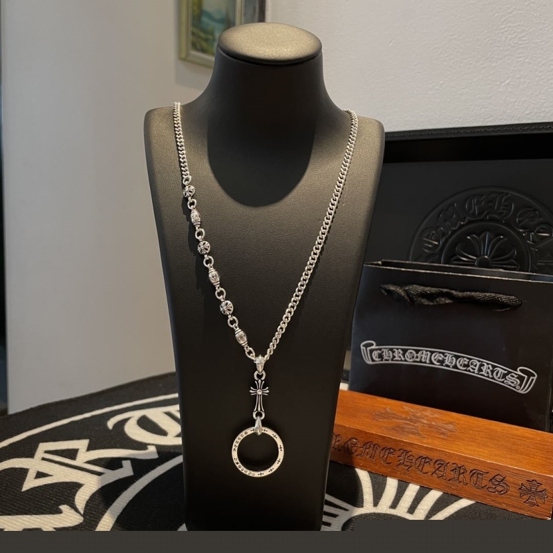 Ch**me He**ts necklaces